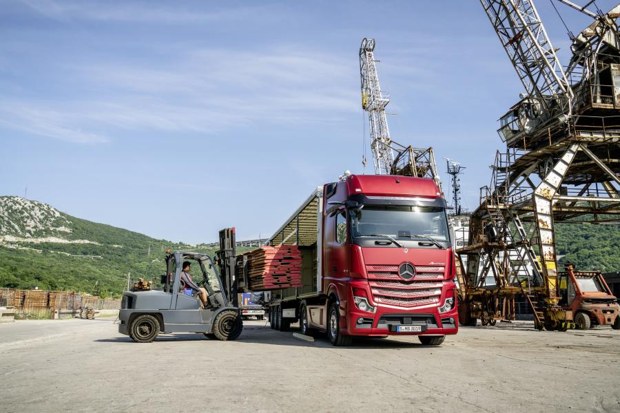  Mercedes-Benz Actros 1863 LS 4x2 (Br.963) 2018 года  (фото 28 из 60)